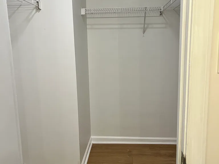12810 Daybreak Cir — Photo 11
