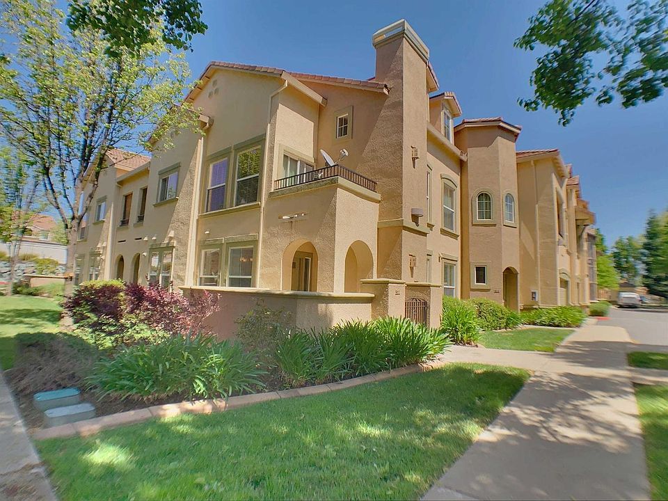 1st image of 511 Vessona Cir #511