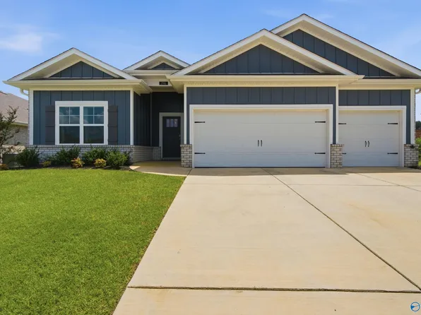 296 Wraywood Rd, Huntsville, AL 35810
