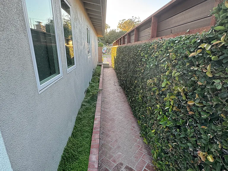 2680 Marber Ave — Photo 28
