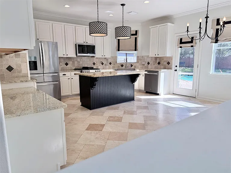 4907 Falls Canyon Ct — Photo 7
