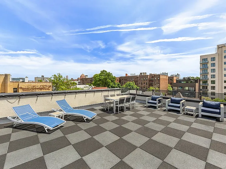 291 Fenimore St #2F — Photo 1