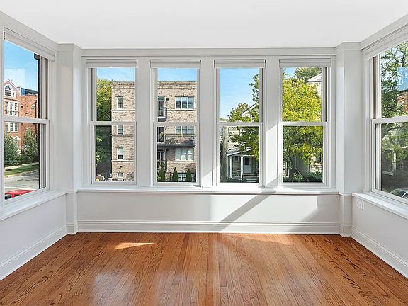 4th image of 3122 N Damen Ave #2