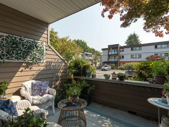 3371 Springfield Dr #105, Richmond, BC V7E 1Y9