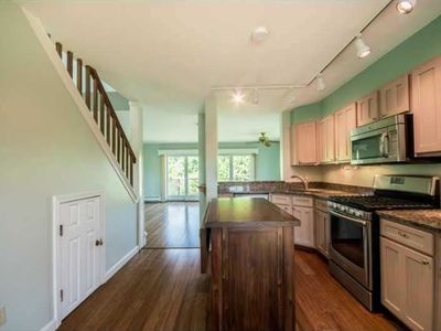 404 Fairway Dr #404, Middletown, RI, 02842