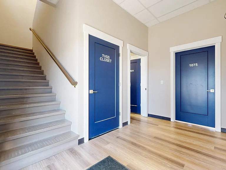 1027 Eagle Dr — Photo 23
