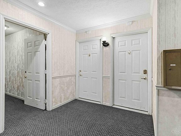 5th image of 92 Rough Way Unit 3