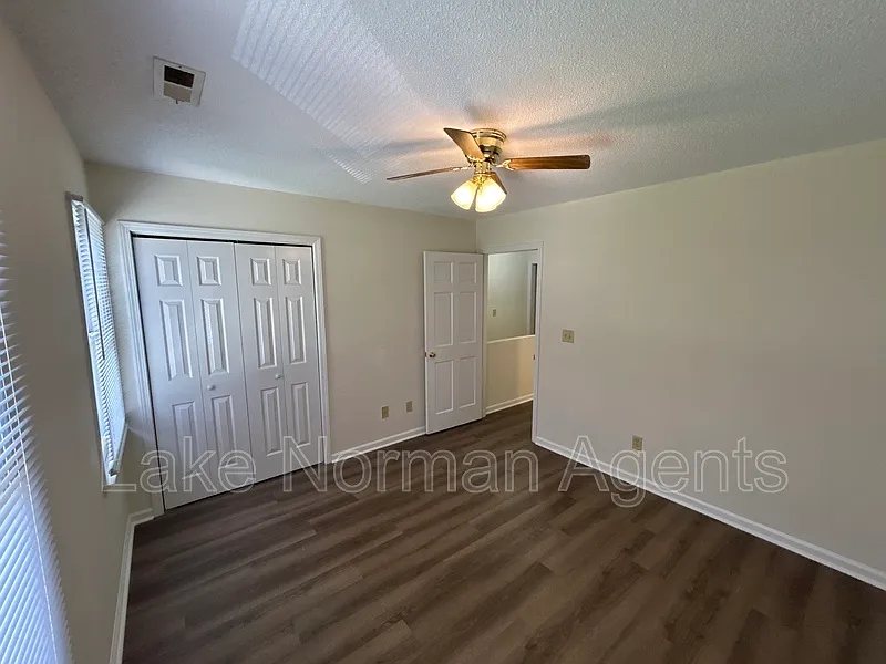 2 bed, 1.5 bath, $1,299 — Photo 4