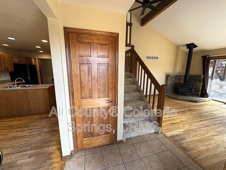 380 Ponderosa Ln — Photo 16