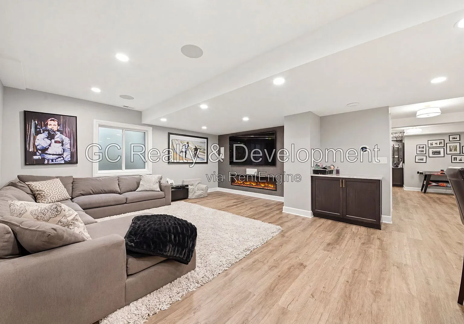4 bed, 4.0 bath, 3218 sqft, $6,295 — Photo 3