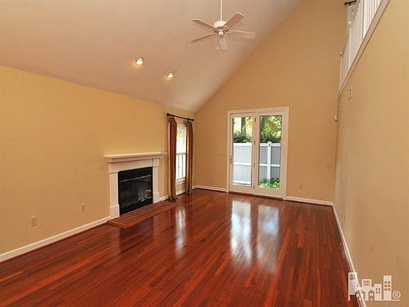 4th image of 6601 Hyannis Way