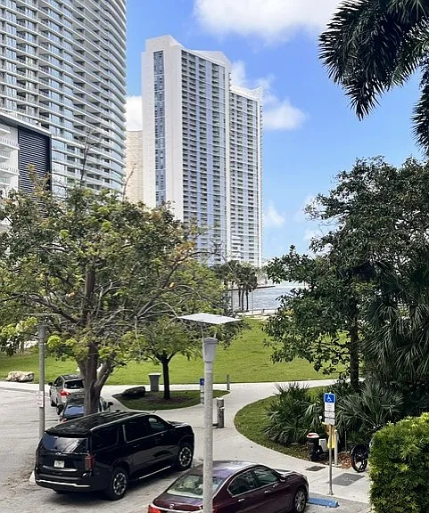335 S Biscayne Blvd #3006 — Photo 9