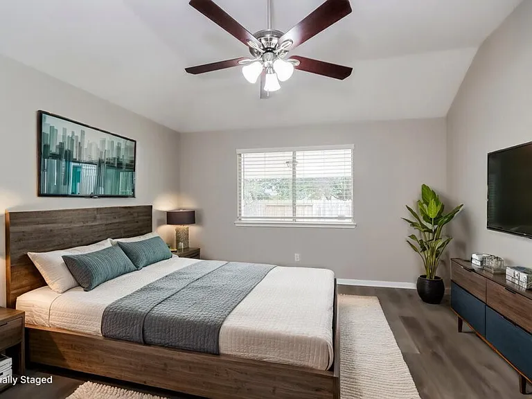2802 Fox Mountain Dr — Photo 10