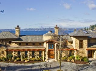 405 Shoreland Dr SE, Bellevue, WA 98004