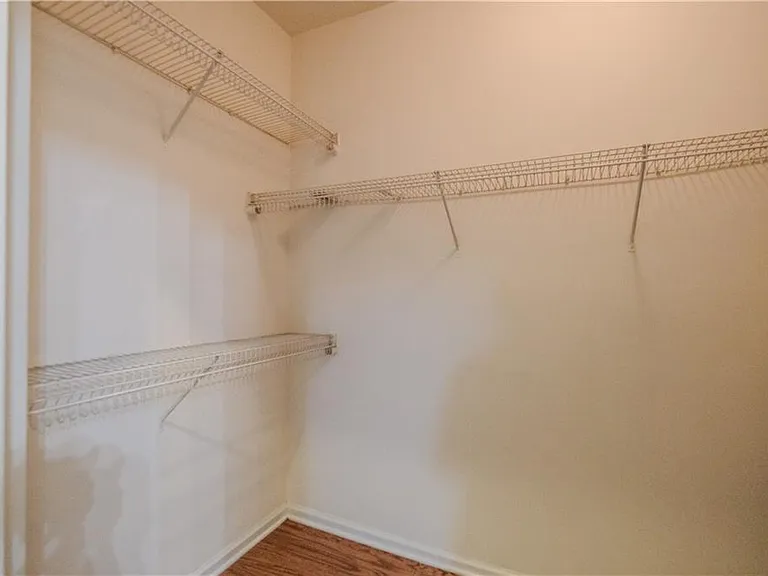 4007 Westchester Rdg NE — Photo 26