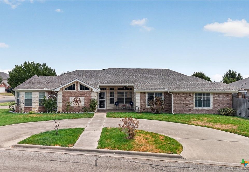 1st image of 3000 Phoenix Dr