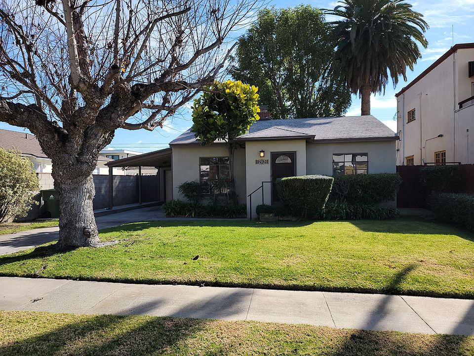 1st image of 12820 Admiral Ave