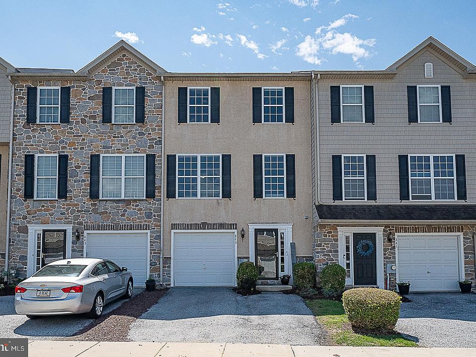 1st image of 243 Kennedy Dr #70