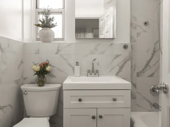 5610 Netherland Avenue image 18 of 21