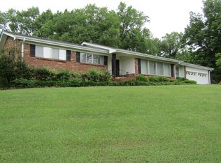 141 Mountain View Dr, Russellville, AL 35653