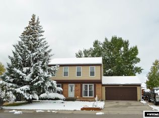 2222 Cutty Sark Dr, Rawlins, WY 82301