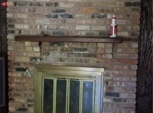 1940 68th St, Windsor Heights, IA 50324