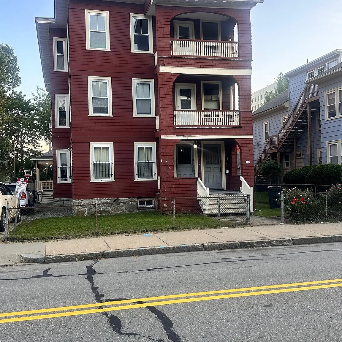 3 bed, 1.0 bath, 1769 sqft, $2,700 — Photo 1