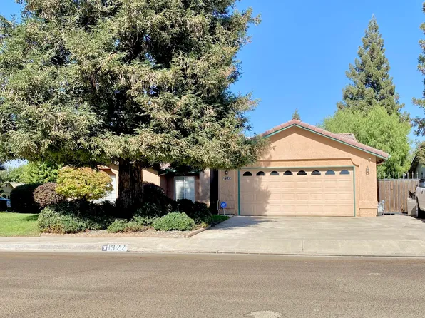 1922 N Terrace Court, Visalia, CA 93291