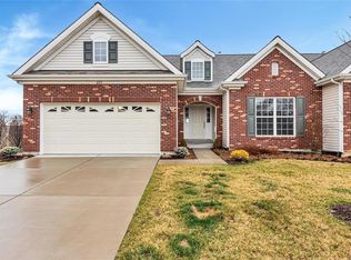 699 Bluffs View Ct, Eureka, MO 63025