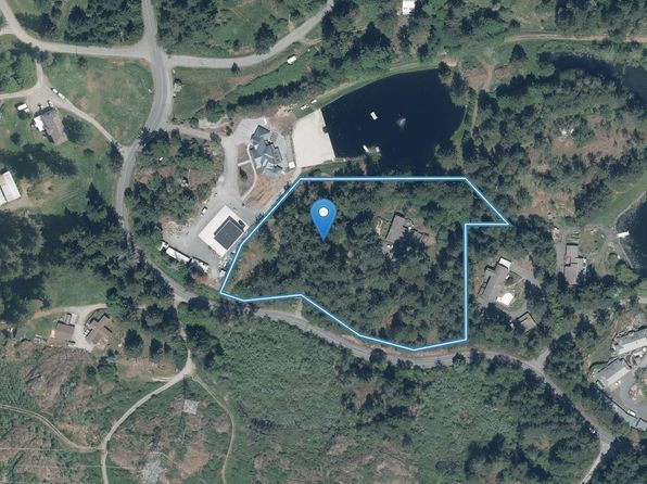 2298 Munn Rd, Highlands, BC V9E 1H4