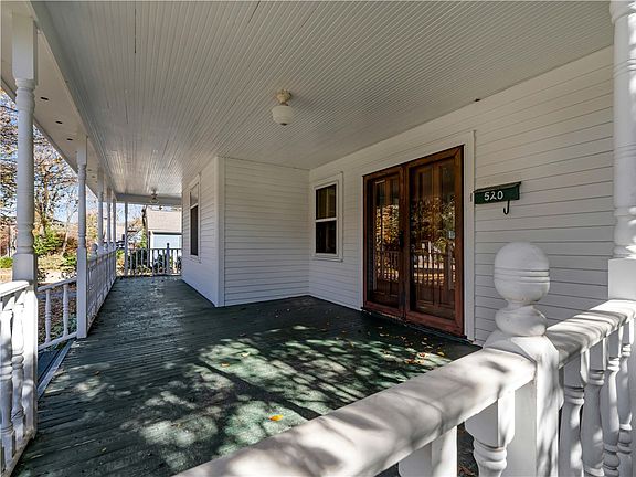3rd image of 520 N Willow Ave