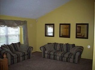 1712 SW Stone Crest Dr, Topeka, KS 66615