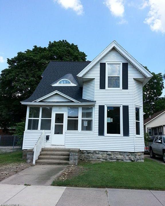 1st image of 321 Central Ave