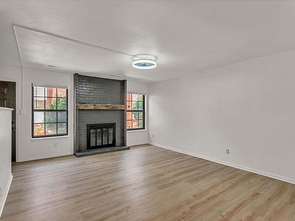 4th image of 3022 SW Lydia Ave