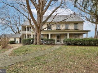 1064 Lititz Rd, Manheim, PA 17545