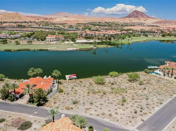 22 Grand Corniche Dr, Henderson, NV 89011