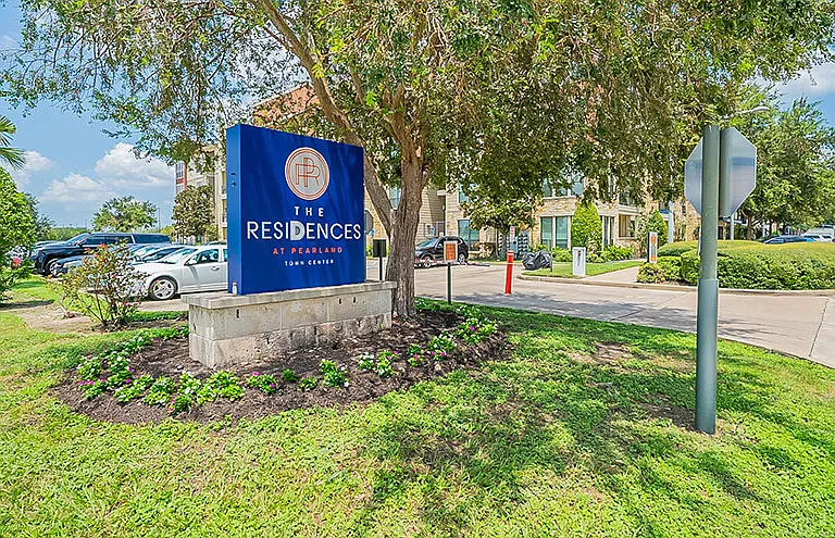 The Residences at Pearland Town Center Apartments — Photo 26