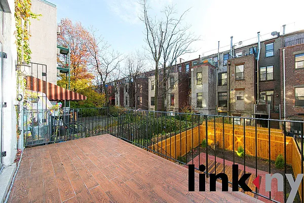 Rented by Link NY Realty | media 40