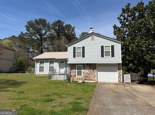 2995 Meadow Wood Ct, Lawrenceville, GA 30044