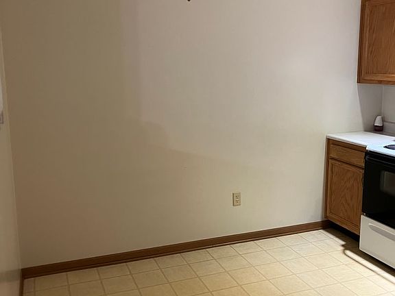 4th image of 1321 Fairfax Ave #1313