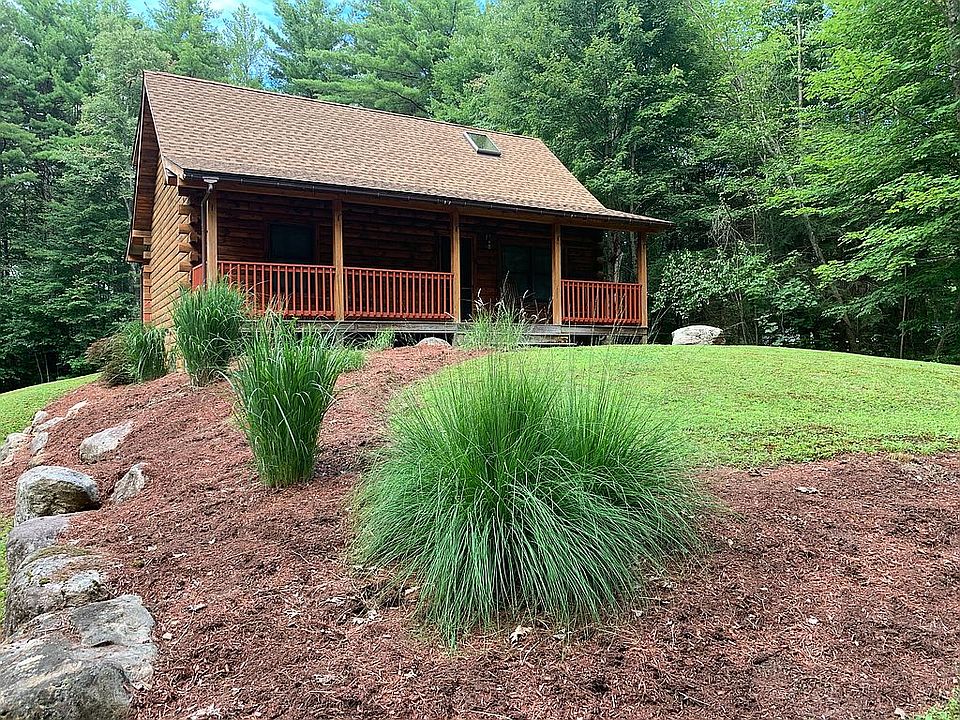 A Welcoming Log Cabin