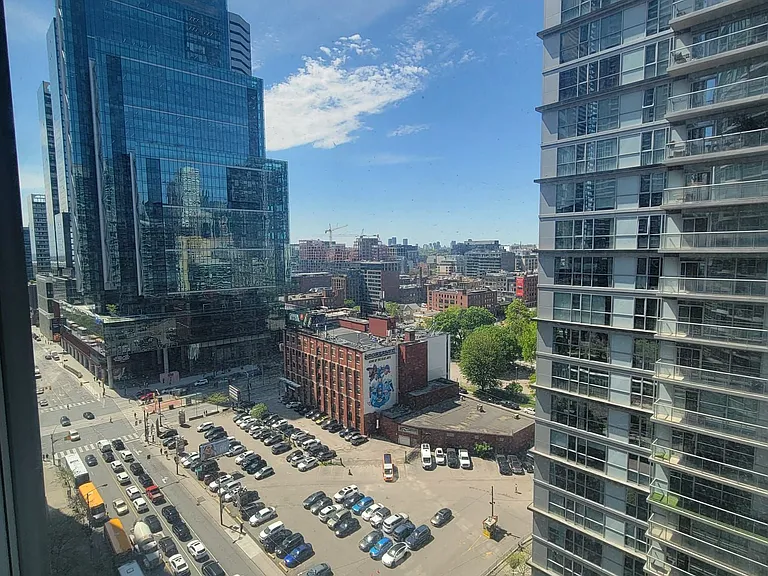373 Front St W #2111 — Photo 11