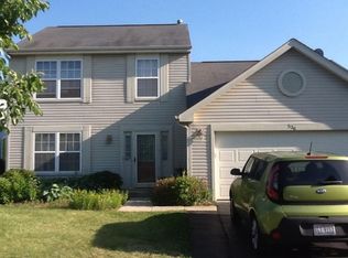 536 Ryegrass Ct, Aurora, IL