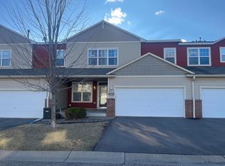 1656 White Pine Way UNIT G, Carver, MN 55315