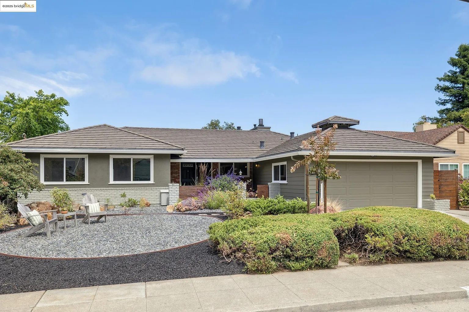 12670 Brookpark Rd photo 1