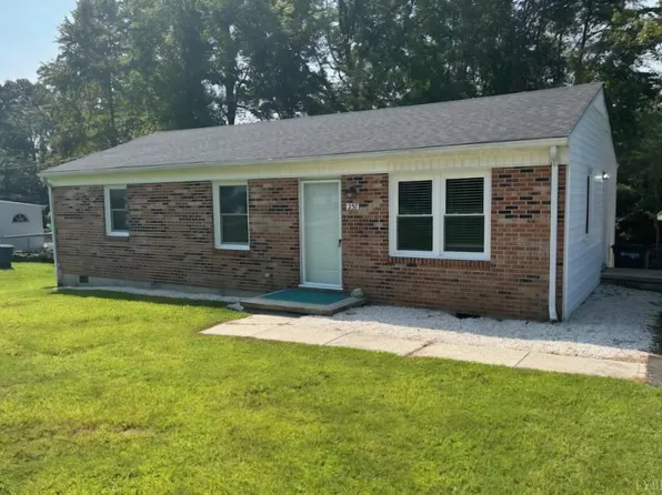 237 Hunter Rd, Brookneal, VA 24528