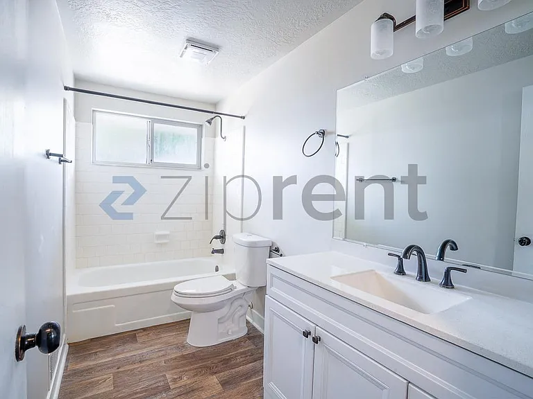 2028 N 630 W #A — Photo 17