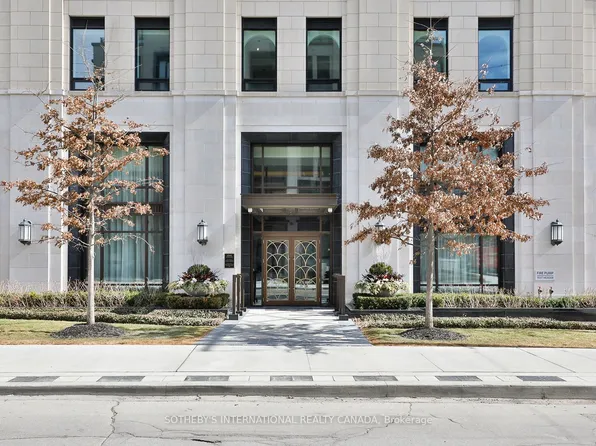 1 Forest Hill Rd #401, Toronto, ON M4V 1R1