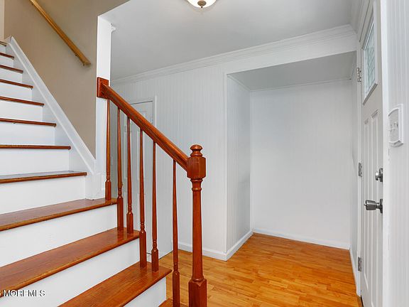 4th image of 87 Concord Circle