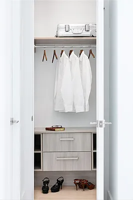 Rented by Voyeur Real Estate LLC | media 63